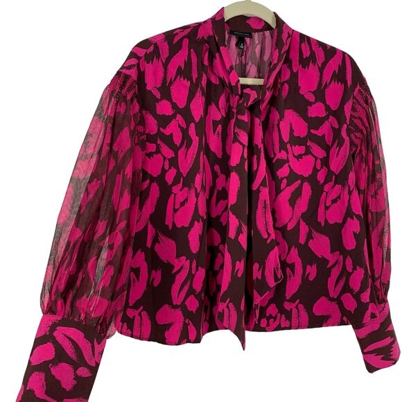 Who What Wear Painted Animal Tie Neck Blouse Small NWT - Picture 3 of 6